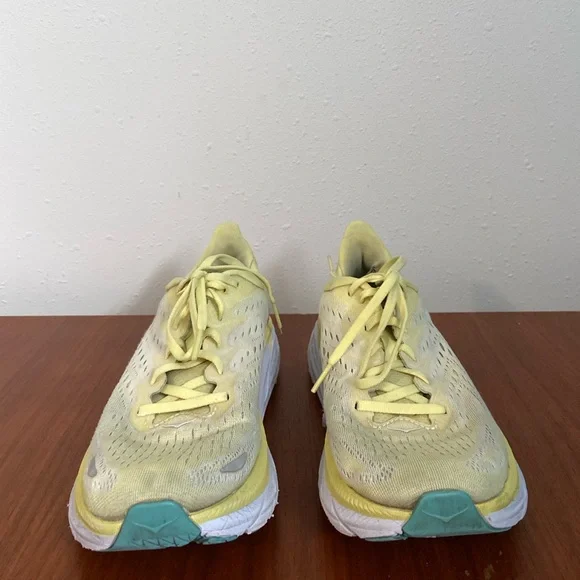 Hoka Women's Clifton 8 Max Cushioned
Road Running Shoes - Picture 4 of 8